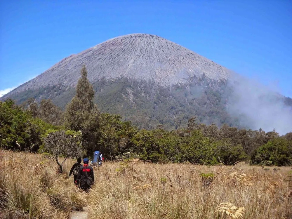 Begini Kronologis Pendaki Meninggal di Mahameru. Semoga Jadi Duka Terakhir di Gunung!
