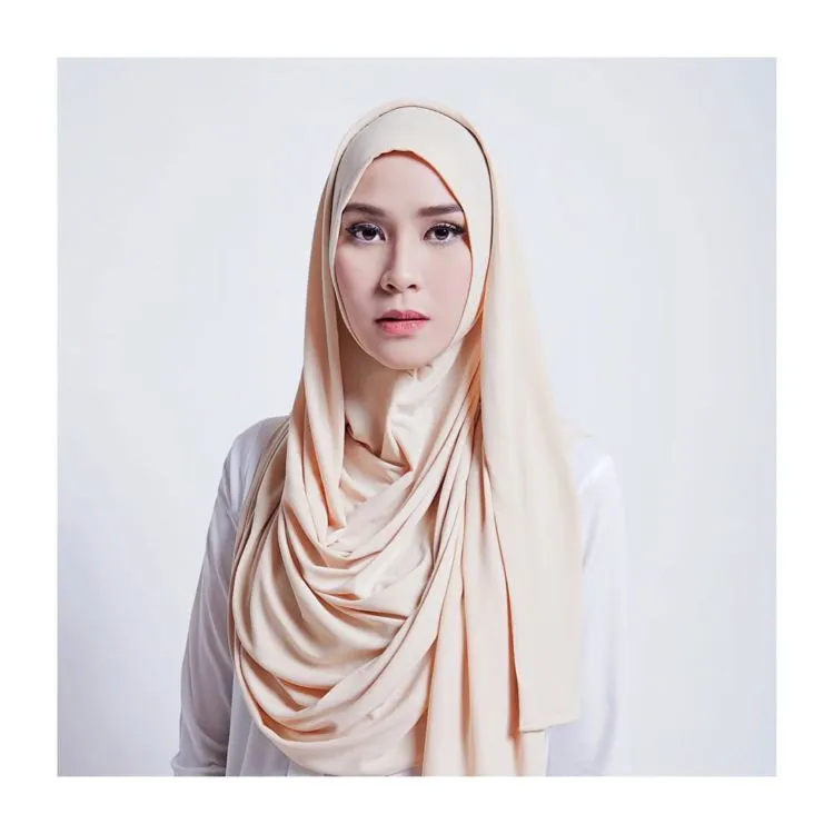 Inilah 13 Jawaban untuk Kamu, Hijaber yang Tak Suka Pakai Jarum: Jilbab Instan! 20