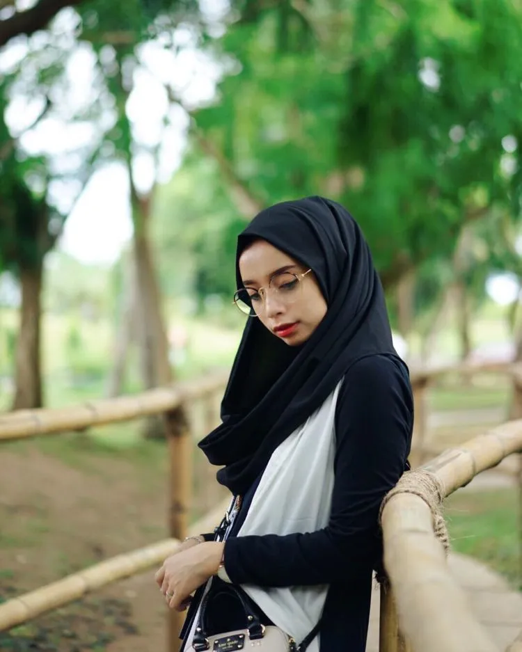 Inilah 13 Jawaban untuk Kamu, Hijaber yang Tak Suka Pakai Jarum: Jilbab Instan! 22