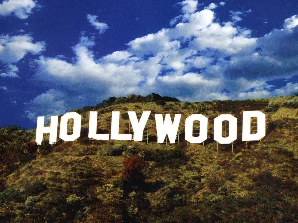 Ketika Dunia Nyata Tak Semirip Sinetron Indonesia, Namun Justru Sama dengan Film Hollywood.