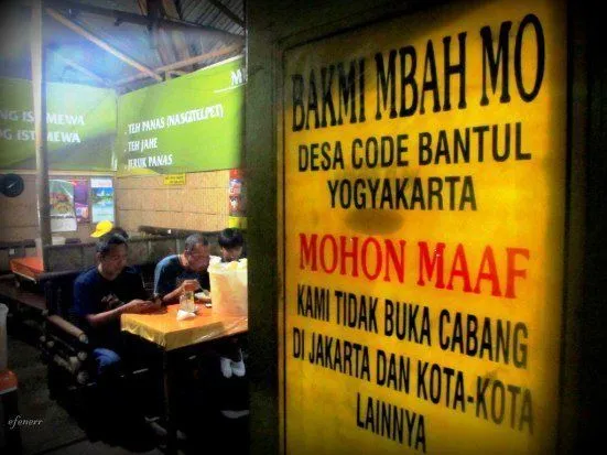 Terkadang Hits Nggak Harus Baru. Wisata Kuliner di 10 Resto Legendaris di Jogja Ini Bikin Kamu Keren Selalu! 14