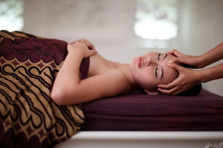 10 Jenis Perawatan Salon yang Bisa Didapatkan dengan Bujet Kurang dari 100 Ribu 11