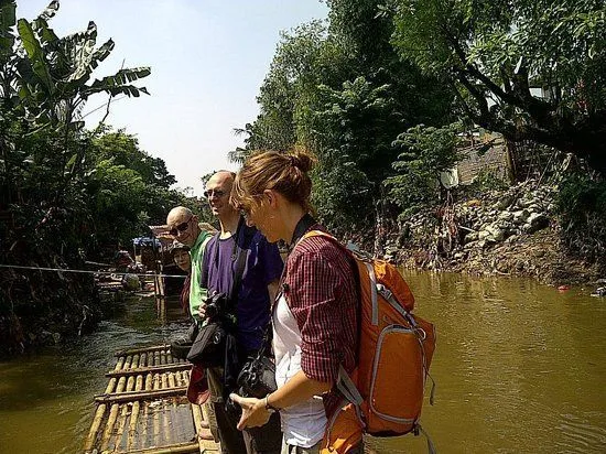 Jakarta Hidden Tour, Wisata di Sudut Kumuh Ibukota. Kemiskinan pun Laku Dijual di Sana! 9