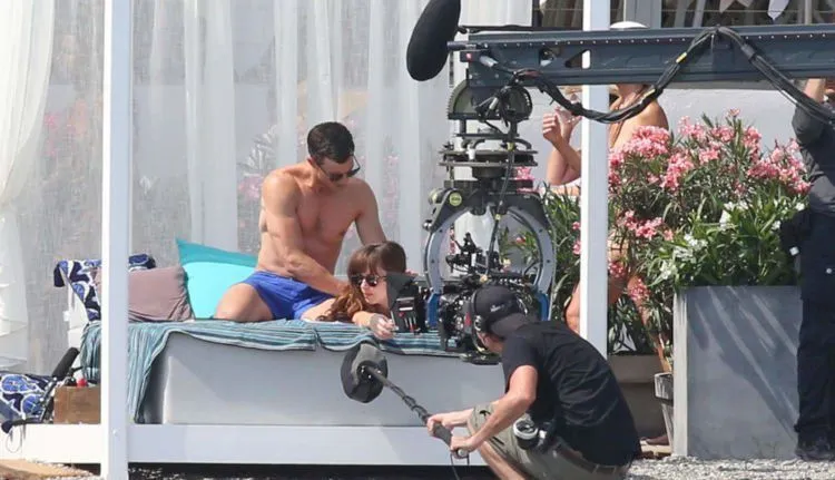 Akhirnya Rilis Deh Trailer '50 Shades Darker' , Cek Juga Nih 6 Fakta yang Bisa Bikin Kamu Mupeng 9