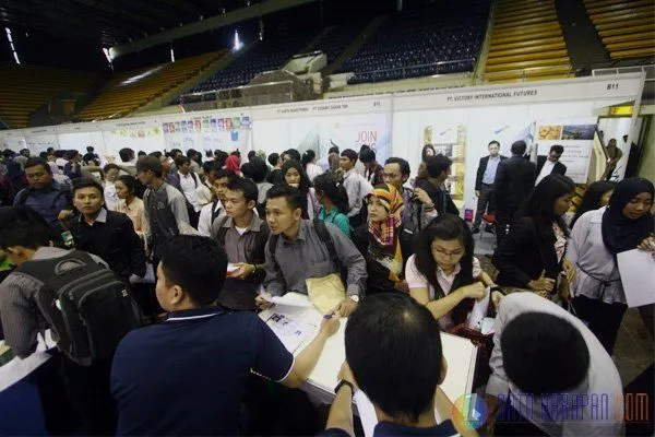 'Nyari Kerja Begini Amat Ya?' Suara Hati Pejuang Jobfair yang Belum Beruntung Juga~ 15