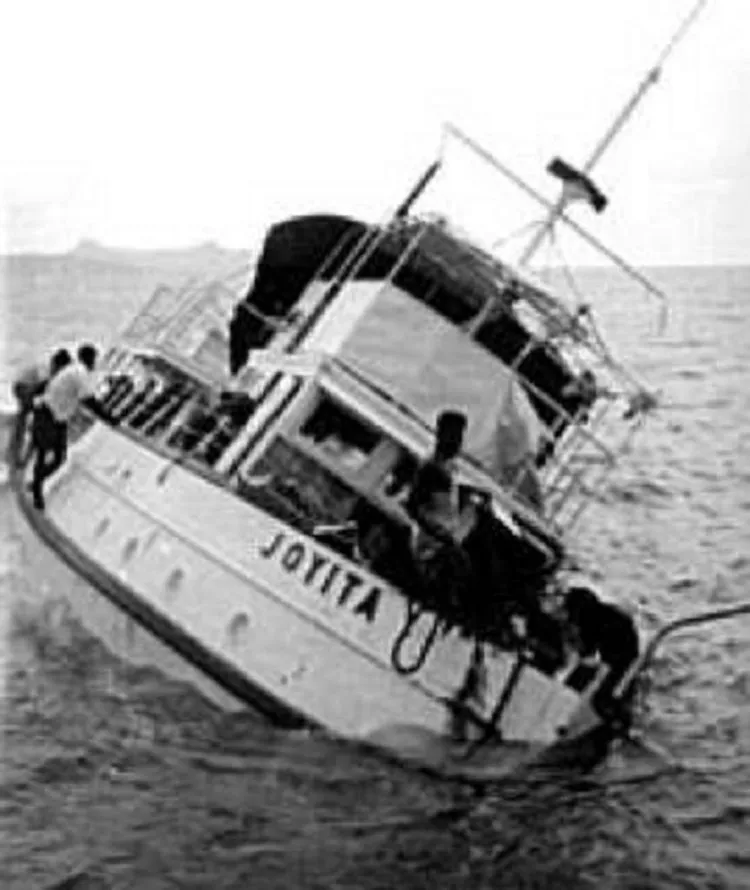 8 Kapal Hantu Ini Mengisahkan Cerita Seram dan Misterius. Eh, Ternyata di Indonesia Juga Ada! 13