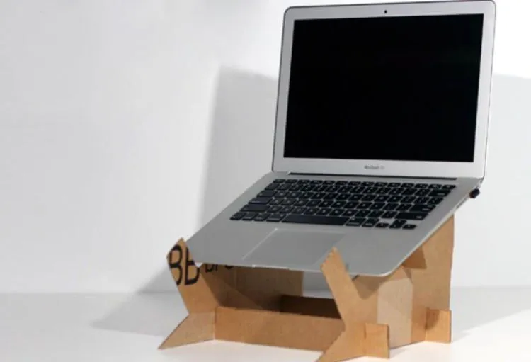 Meja Laptop Nggak Perlu Beli, Kamu Bisa Buat Sendiri dengan Langkah-langkah Ini! 10