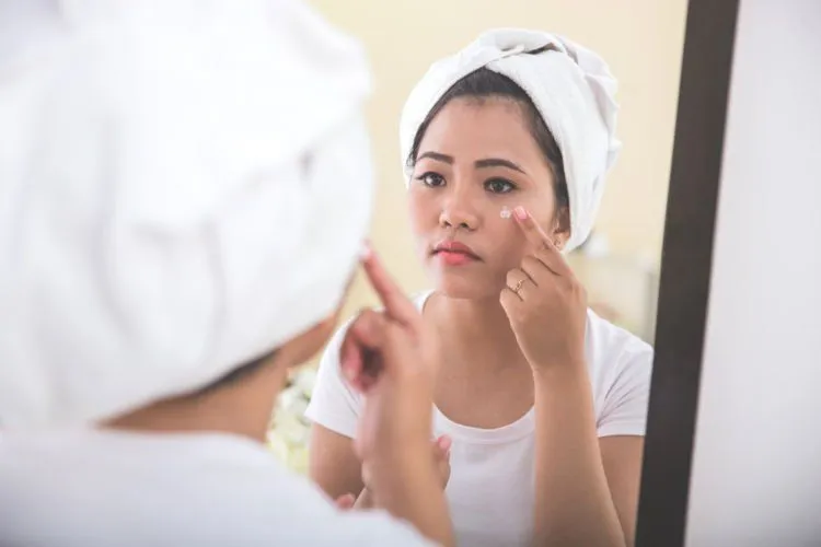 Step by Step Dandan Simpel Ala Korea Buat Tipe Kulit Indonesia. Bebas Kusam dan Minyak Seharian! 9