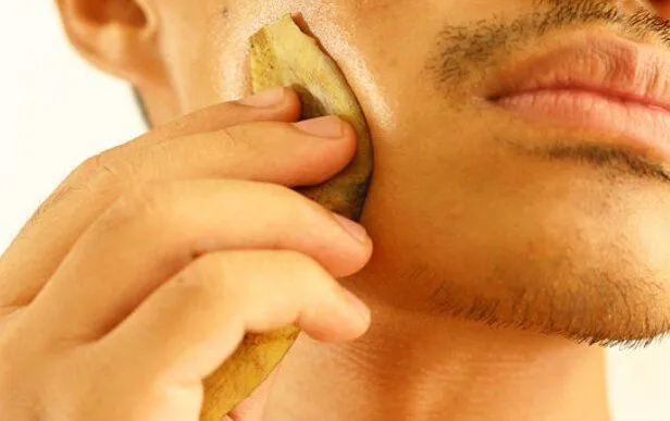 Bisa Bikin Awet Muda Sampai Memutihkan Gigi, Inilah 8 Khasiat Lain dari Kulit Pisang 13