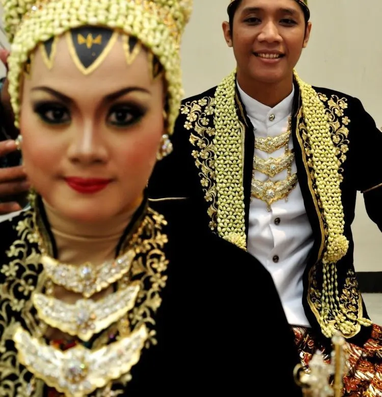 Di Balik Keanggunannya, Aksesoris Paes Jawa Ternyata Punya Banyak Makna dan Doa 13