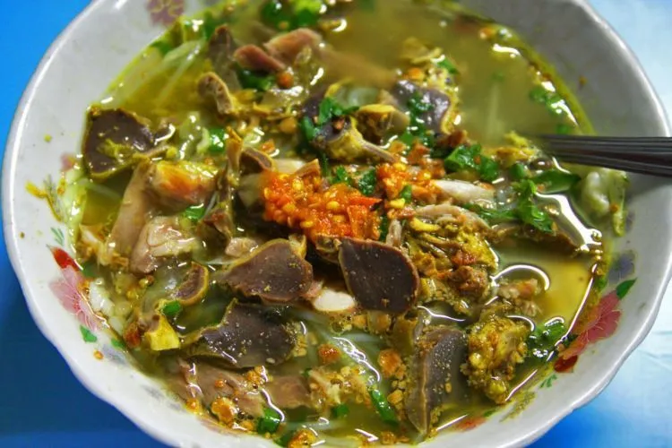 18 Makanan Ini Jadi Bukti Bahwa Kuliner Kaki Lima Adalah Nikmat Surga yang Sebenarnya! 20