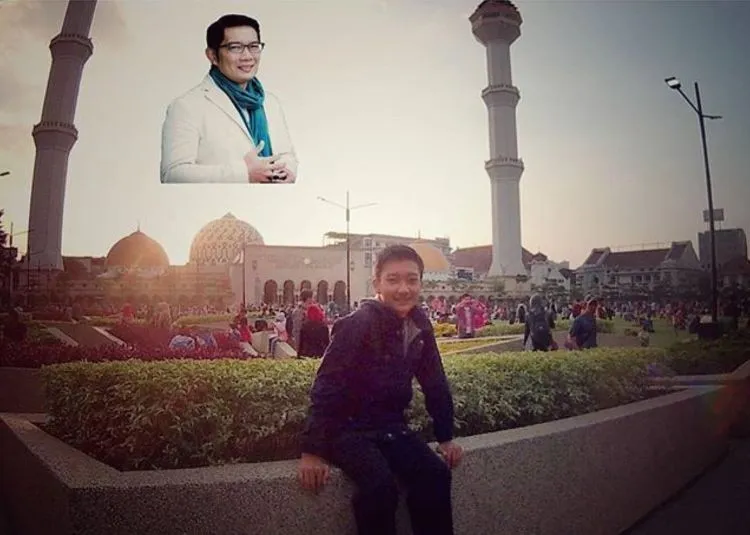 Biasanya Sih Ikan Paus, Tapi Kok Jadi Ridwan Kamil. Inilah Gaya Foto UpandUp Baru yang Bikin Ngakak 15