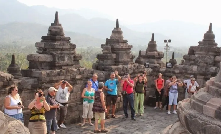 'Wonderful Indonesia' Aja Udah Keliling Eropa. Yuk Promosikan Keindahan Indonesia Bersama-sama! 5