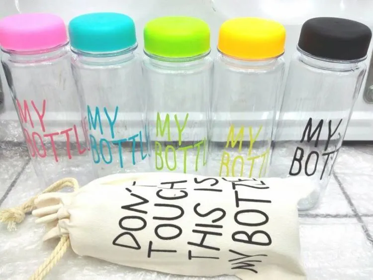 20 Ide Bentuk Botol Minum Kekinian; Cocok Buatmu yang Suka Bawa Minum ke Mana-Mana 41