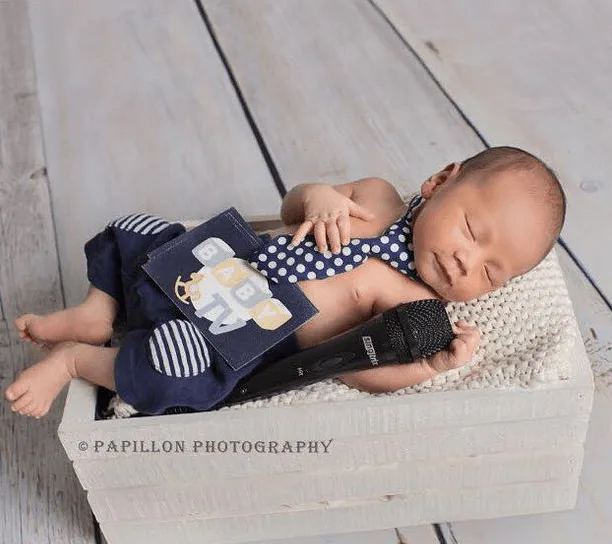 Epiknya Pemotretan Bayi Arie Untung dan Fenita, Yah Konsep dan Modalnya Pasti Nggak Sembarangan Sih 11