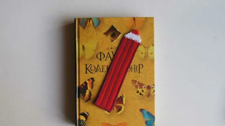 Buatmu yang Suka Baca Novel atau Buku, 12 Kreasi Pembatas Buku Ini Bisa Jadi Teman Barumu! 58