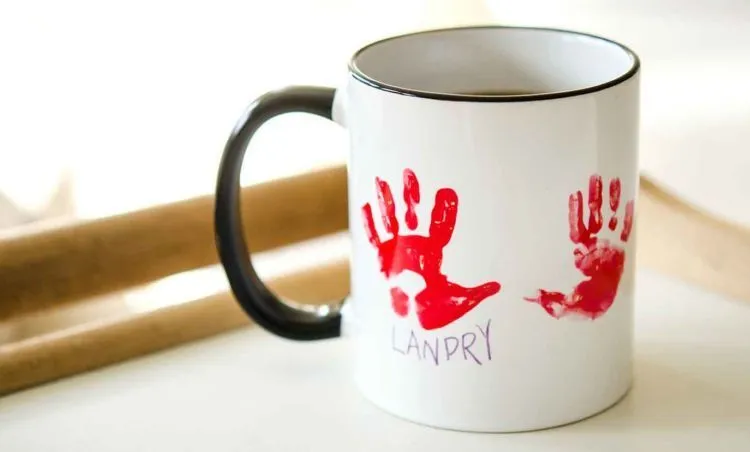 Cowokmu Doyan Ngopi? Yuk, Bahagiakan Dia Dengan Menghadiahkan 15 Mug Berdesain 'Laki' Ini! 32