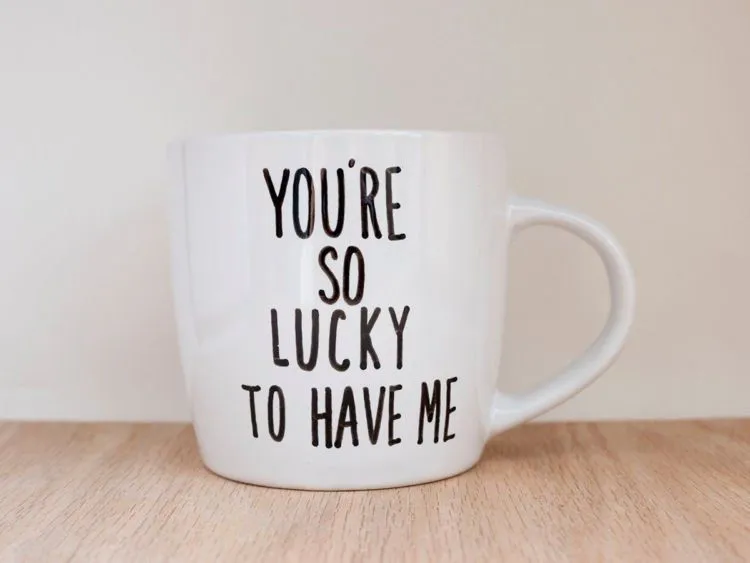 Cowokmu Doyan Ngopi? Yuk, Bahagiakan Dia Dengan Menghadiahkan 15 Mug Berdesain 'Laki' Ini! 27