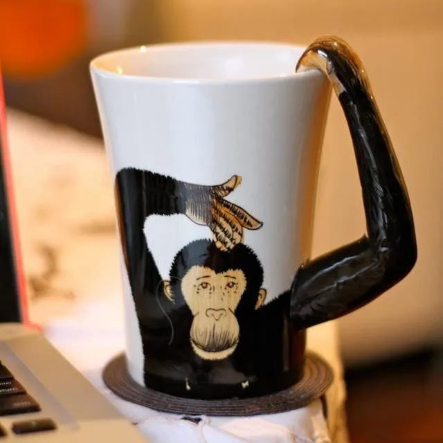 Cowokmu Doyan Ngopi? Yuk, Bahagiakan Dia Dengan Menghadiahkan 15 Mug Berdesain 'Laki' Ini! 30