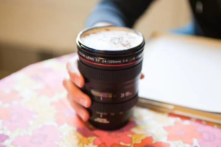 Cowokmu Doyan Ngopi? Yuk, Bahagiakan Dia Dengan Menghadiahkan 15 Mug Berdesain 'Laki' Ini! 31