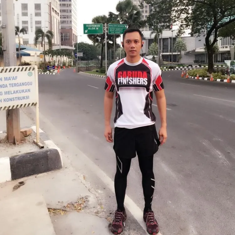 Seandaninya Bisa Memilih Gubernur DKI Berdasarkan Style Bajunya, Kamu Akan Pilih yang Mana? 26