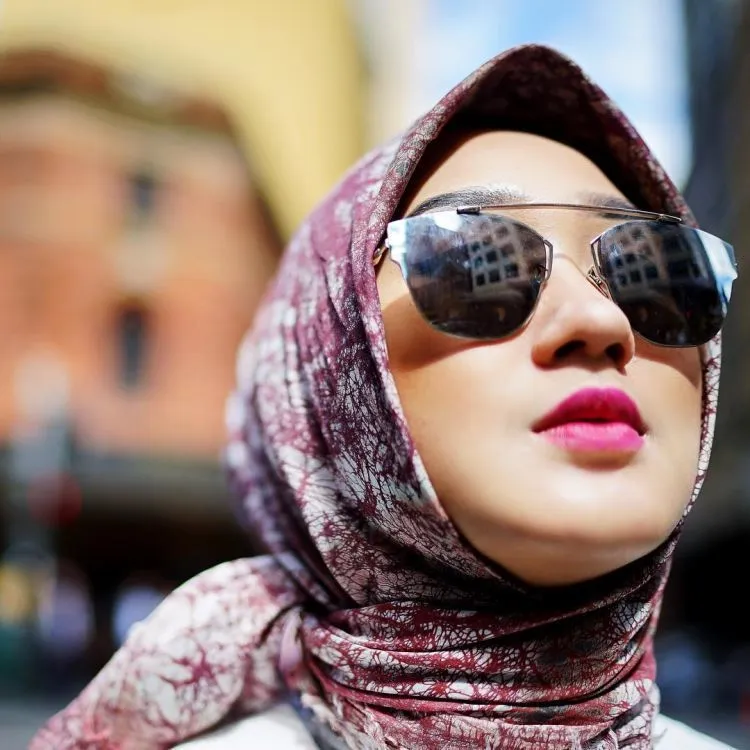 Macam-macam Jenis Kerudung yang Populer Di Dunia. Jangan Cuma Tahu Berhijabnya Saja 8