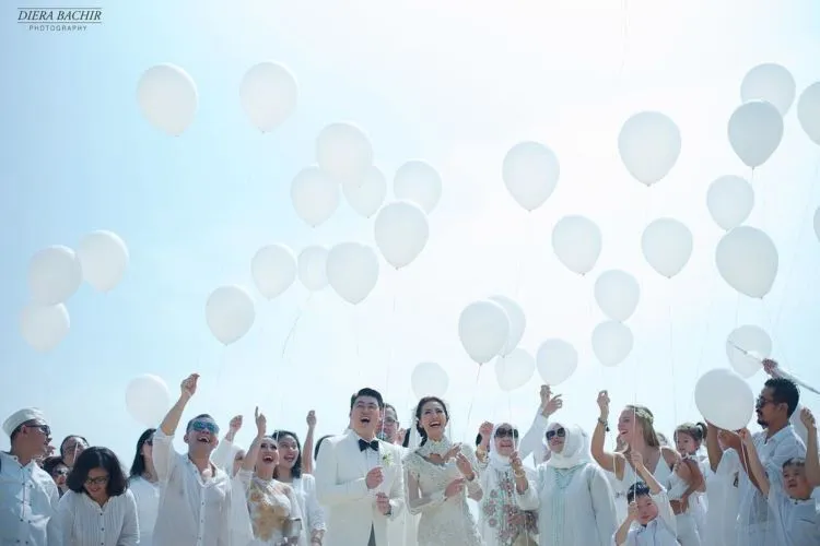 Momen Bahagia yang Memanjakan Mata: Akad Nikah Asty Ananta di Bali, Preweddingnya Juga Mewah! 35