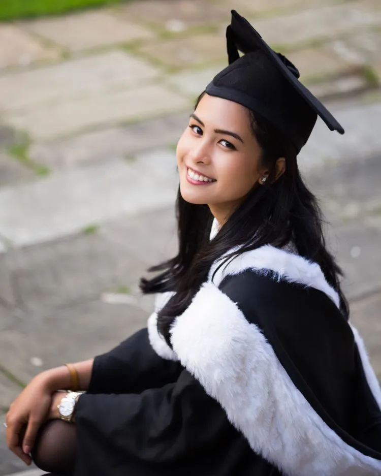Maudy Ayunda Udah Wisuda Lho! Intip Yuk Luapan Kebahagiaannya, Siapa Tahu Bisa Menular ke Kita :) 18