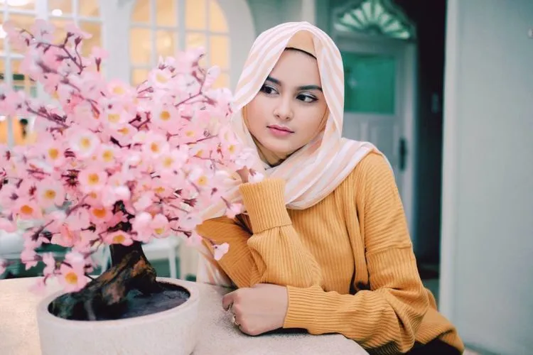 Kerudung bukanlah Hijab, Hijab Juga Bukan Jilbab. Ini Bedanya, Sebagai Orang Islam Kamu Perlu Tahu. 5