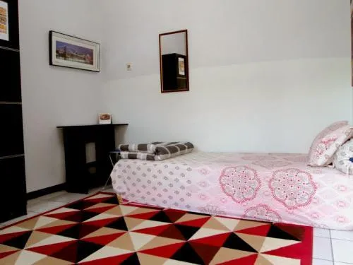 Sulap Kamar Jadi Lebih dari Hanya Tempat Buat Tidur! 8 Cara Ruang Istirahatmu Juga Bikin Otak Cerdas 16