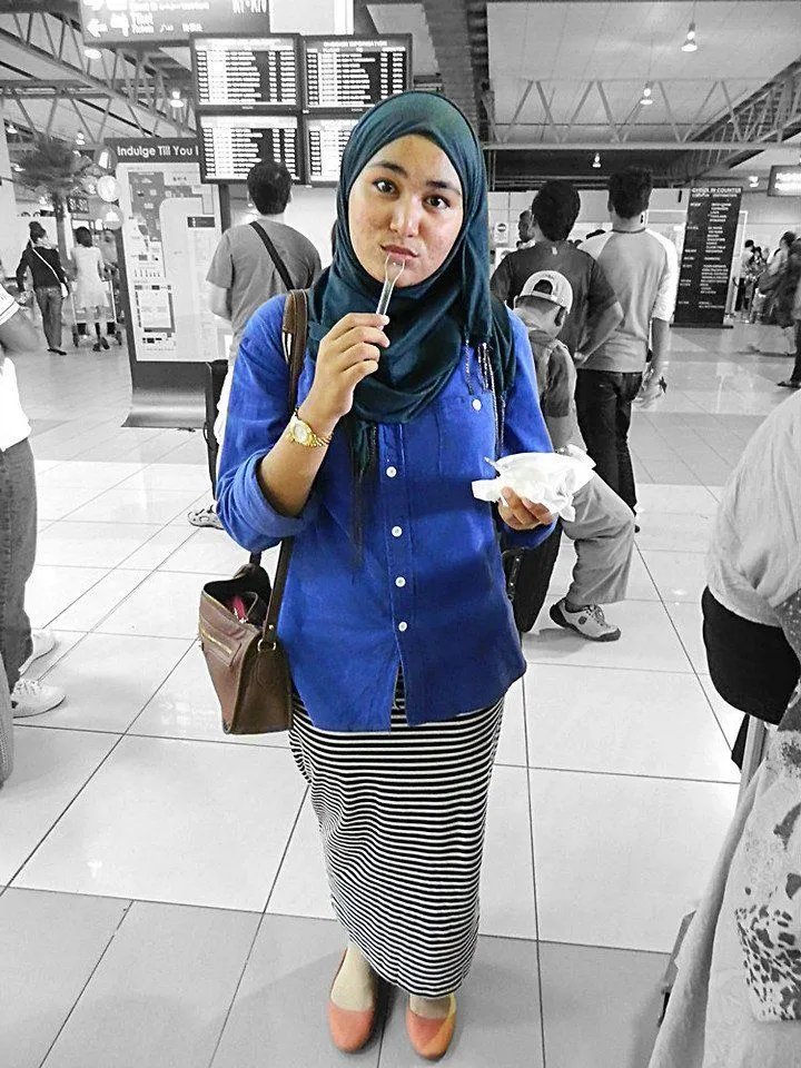 Biar Nggak Bingung Padu Padan Rok Pensil dengan Busana Apa, Lebih Baik Cermati 8 Gaya Berikut Ini 12
