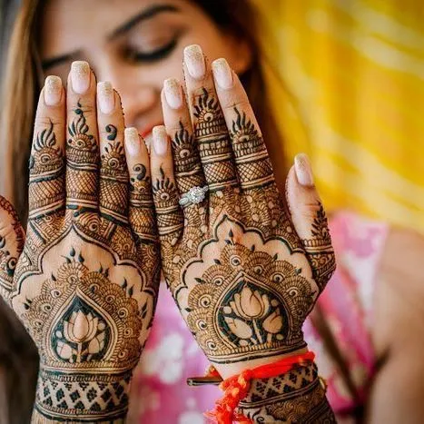 Motif Henna Pengantin yang Menyimpan Doa & Harapan 10
