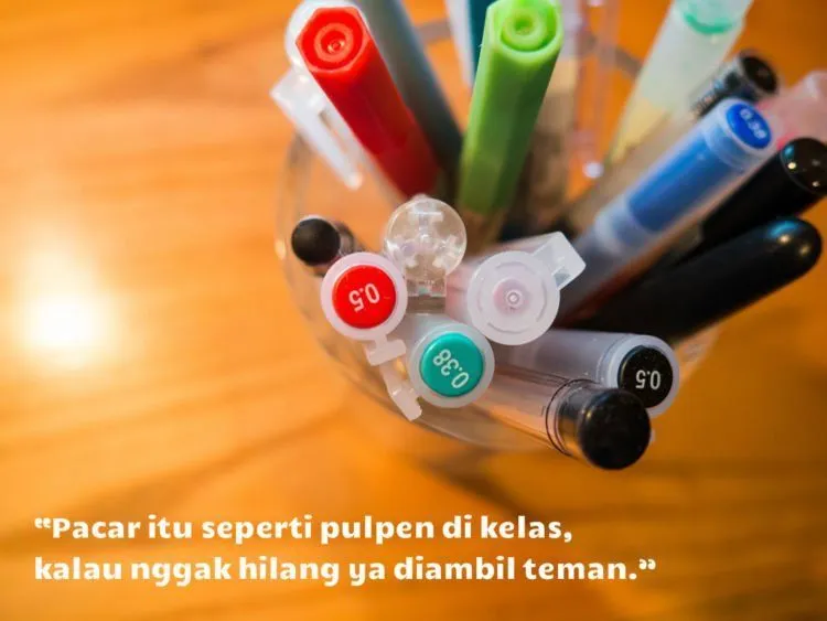 10 Quotes Kocak Ini Akan Membantumu Menertawakan Cinta. Biar Nggak Kebawa Perasaan 11