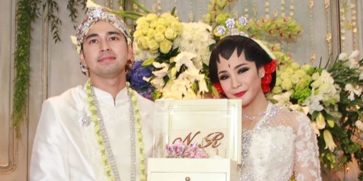 Malu Dong Kalau Modal Nikah dari Hutang atau Orangtua. Sebelum Kejadian, 8 Hal Ini Wajib Kamu Persiapkan! 16
