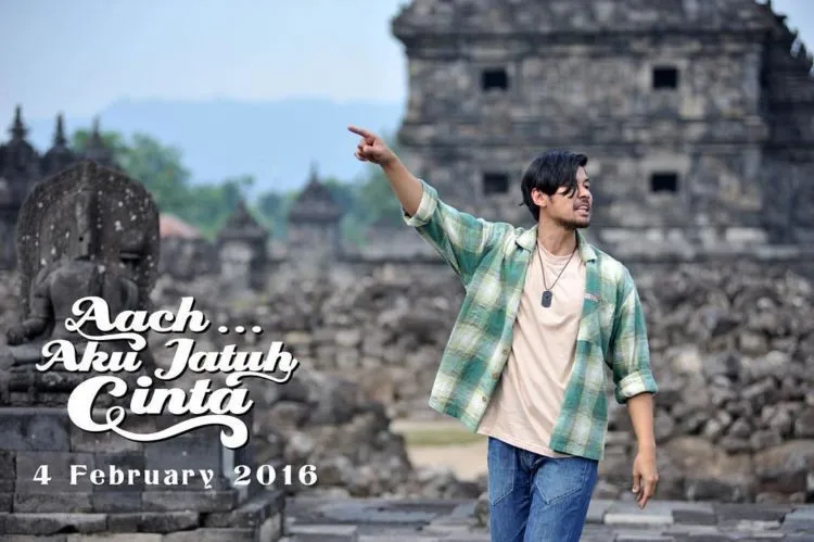 Ini Alasan Kenapa Jangan Nyalahin Reza Rahadian Kalau Dia Sering Banget Nongol di Film Bioskop 9
