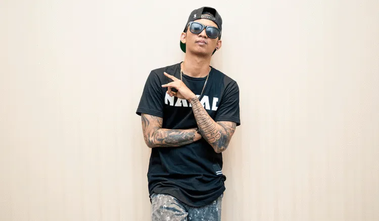 Beda Pas Bareng Awkarin, Video Anyar Young Lex dengan Gamaliel Ini Kece dan Bikin Kamu Lebih Selow 5