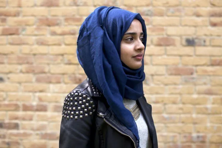 Ini Nih Penyebab Mukamu Berjerawat Saat Menggunakan Jilbab. Cewek Harus Tahu! 9