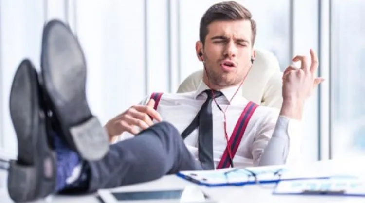 Biar Tambah Motivasi dan Nggak Gampang Jenuh di Kantor, 5 Trik Ampuh Ini Layak Kamu Coba! 7