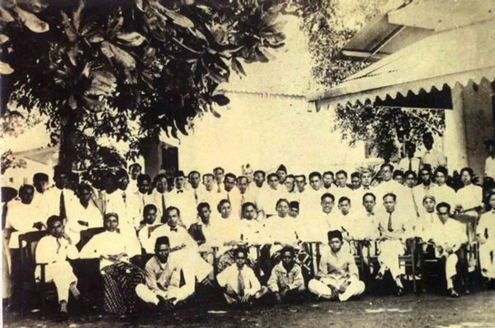 Para Cewek Jangan Kecewa Dulu. Ini Penjelasan Kenapa Tak Ada ‘Pemudi’ dalam ‘Sumpah Pemuda’