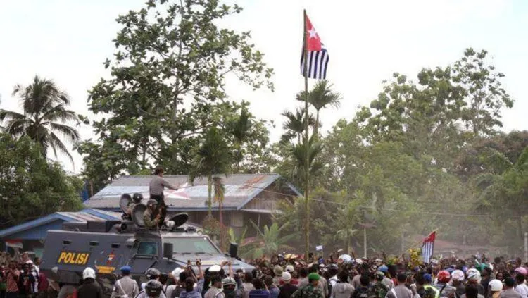 Paras dan Nyali Diplomat Nara Rakhmatia Ini Memang Bikin Kagum, Andai Saja Ia Tidak Salah Bicara. 7