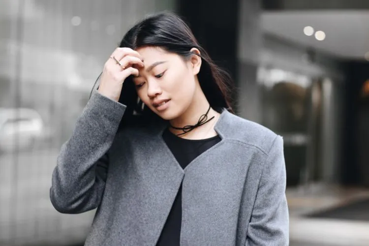 Padu Padan Kalung Choker Nggak Melulu Berbentuk Polos dan Transparan, Aksesori Ini Juga Bisa Kamu Kreasikan Biar Kekinian 13