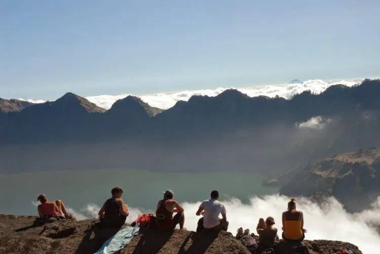 7 Tipe Kelakuan Pendaki Gunung Kalau Lagi Kelelahan di Gunung. Hayo, Kamu yang Mana? 12