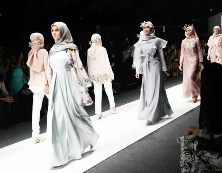 Inilah Alasan Kurang Menyenangkan Kenapa Model Biasanya Tinggi dan Kurus, Kamu yang Pendek Jangan Sebel Dulu 7