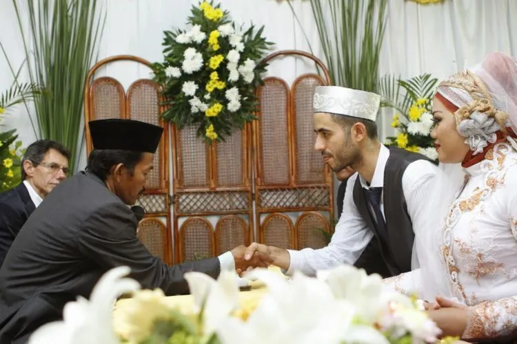 Nikah Dengan WNA; Nggak Hanya Ribet, Tapi Juga Mahal. Hal-Hal Macam Ini Mesti Kamu Kenal 9