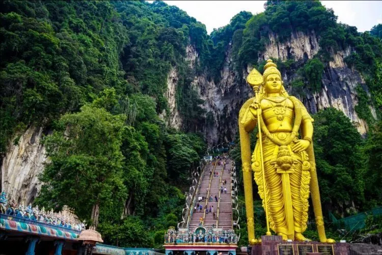 Kata Siapa Ke Luar Negeri Mahal? Backpackeran Ke Malaysia Butuh Duit Nggak Sampai Sejuta! 8