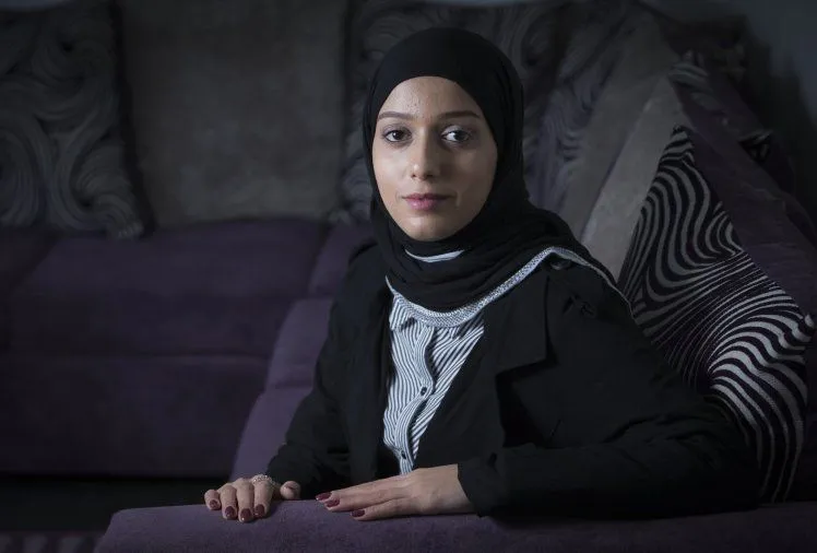 7 Wanita Berjilbab Ini Sukses Memperjuangkan Karirnya di Negara Minoritas Islam, Tak Mudah Lho 14