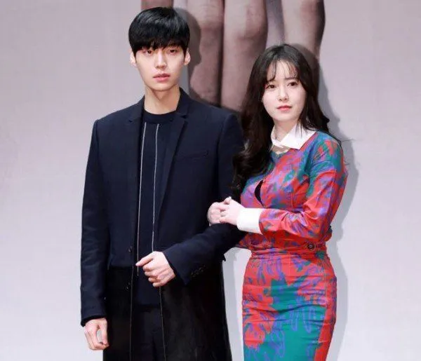 6 Pasangan yang Harusnya Jadi #RelationshipGoals Kita. Bukan Mereka yang Sukanya Drama 12