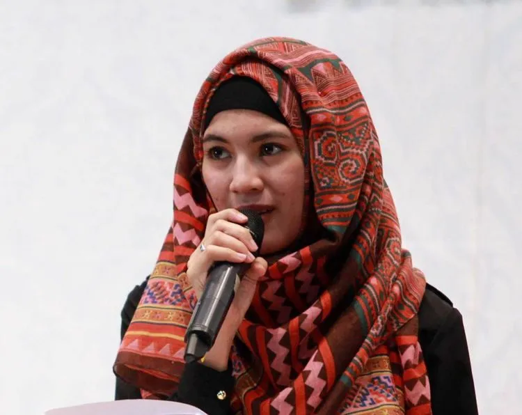Ini Nih Penyebab Mukamu Berjerawat Saat Menggunakan Jilbab. Cewek Harus Tahu! 7