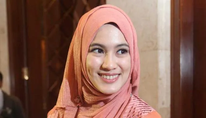 15 Aktris Idola Para Cowok di Medio 2000-an. Pasti Banyak yang Sering Bayangin Mereka Waktu Itu 22