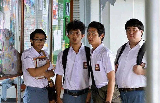 Buat Cowok Kuliahan, Inilah 8 Kesalahan Berpakaian yang Bikin Kamu Batal Dilirik Cewek 13